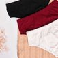 tres calcinhas nas cores branco vermelho e preta sobre coberta e do lado flores rosas